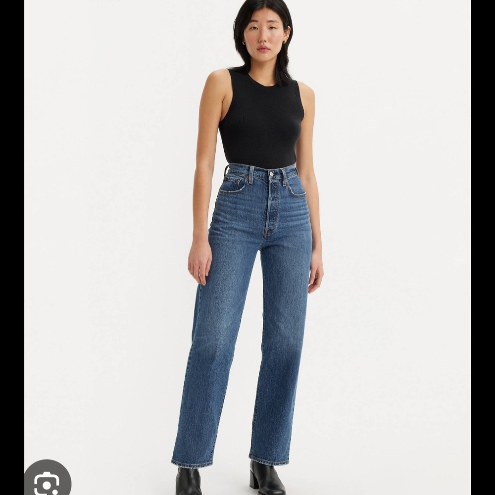 Levis Ribcage Straight Jeans